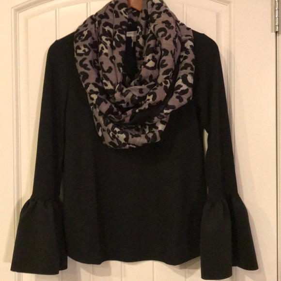 beachlunchlounge Tops - 💜Super Cute Top